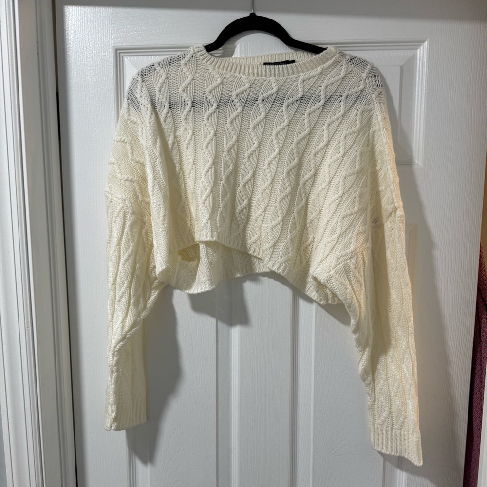 White cotton crop top sweater